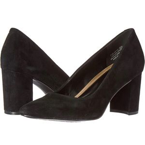 NWT Aerosoles Bette Pump 8.5 (black suede)